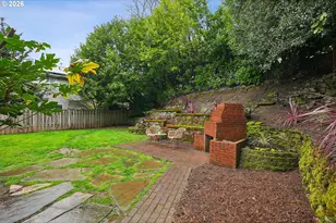 120 NE Beyrl Terrace, Portland, OR 97220 - Photo 29