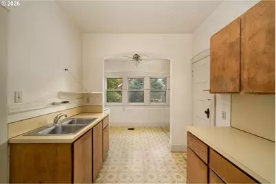 5914 NE Flanders St, Portland, OR 97213 - Photo 17