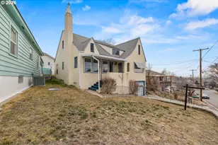 241 Hillside Ave, Klamath Falls, OR 97601 - Photo 25