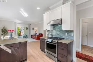 1540 22nd St, Hood River, OR 97031 - Photo 9