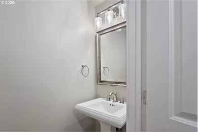 54 Cervantes Cir, Lake Oswego, OR 97035 - Photo 25