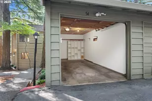 54 Cervantes Cir, Lake Oswego, OR 97035 - Photo 3