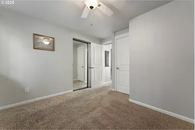 54 Cervantes Cir, Lake Oswego, OR 97035 - Photo 15