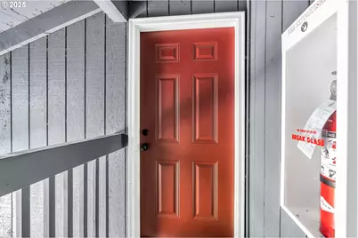 650 SW Meadow Dr #222, Beaverton, OR 97006 - Photo 23