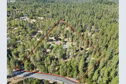 1580 Robertson Bridge Rd, Grants Pass, OR 97526 - Photo 29