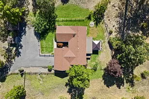 1580 Robertson Bridge Rd, Grants Pass, OR 97526 - Photo 5