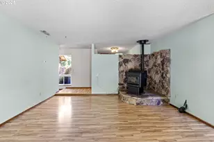 1580 Robertson Bridge Rd, Grants Pass, OR 97526 - Photo 25