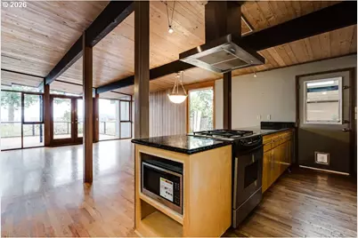 2055 Broadview St, Eugene, OR 97405 - Photo 17