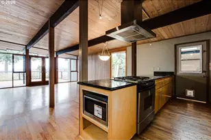 2055 Broadview St, Eugene, OR 97405 - Photo 17