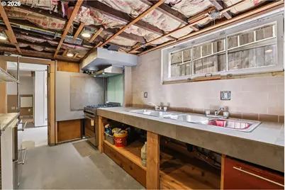 2456 NE 7th Ave, Portland, OR 97212 - Photo 23