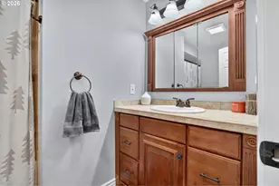 985 NW 3rd St, Gresham, OR 97030 - Photo 17