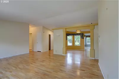 403 Iola St, Dallesport, WA 98617 - Photo 11