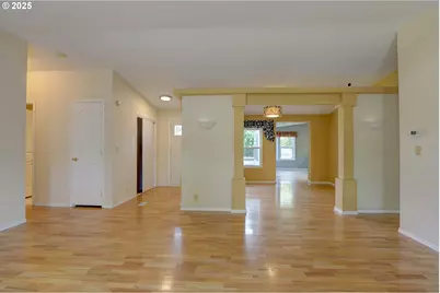 403 Iola St, Dallesport, WA 98617 - Photo 7