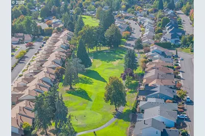 10290 SW Greenleaf Ter, Portland, OR 97224 - Photo 29