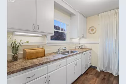 6506 SE 83rd Ave, Portland, OR 97266 - Photo 9