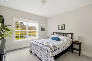 32907 SW Laurelview Rd, Hillsboro, OR 97123 - Photo 23