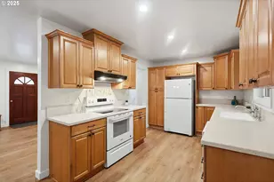 3299 Durland Dr, Hood River, OR 97031 - Photo 11