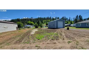 306 Donald St, Wallowa, OR 97885 - Photo 21