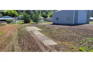 306 Donald St, Wallowa, OR 97885 - Photo 21