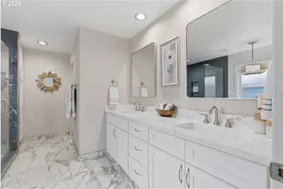 350 SW 37th Ter, Gresham, OR 97080 - Photo 15