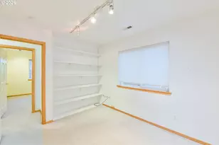 1315 NE Zachary St, Hillsboro, OR 97124 - Photo 33