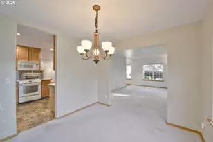 1315 NE Zachary St, Hillsboro, OR 97124 - Photo 9