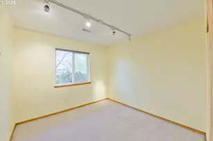 1315 NE Zachary St, Hillsboro, OR 97124 - Photo 35
