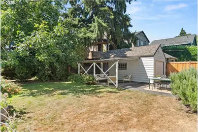 1726 SE Reedway St, Portland, OR 97202 - Photo 33