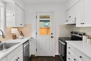 1726 SE Reedway St, Portland, OR 97202 - Photo 11