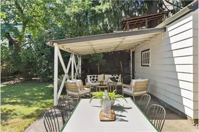 1726 SE Reedway St, Portland, OR 97202 - Photo 31