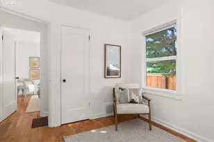1726 SE Reedway St, Portland, OR 97202 - Photo 21