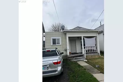 1906 1/2 Adams Ave, La Grande, OR 97850 - Photo 1