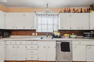 2345 NE Division St, Gresham, OR 97030 - Photo 15