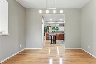 2137 NE Sheffield Ave, Hillsboro, OR 97006 - Photo 19