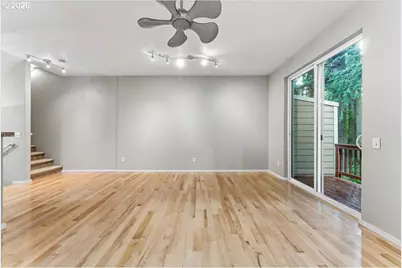 2137 NE Sheffield Ave, Hillsboro, OR 97006 - Photo 11