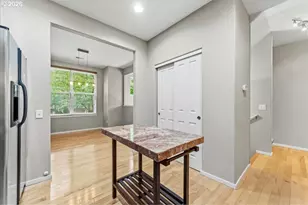 2137 NE Sheffield Ave, Hillsboro, OR 97006 - Photo 15