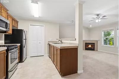 15058 NW Central Dr #1008, Portland, OR 97229 - Photo 7