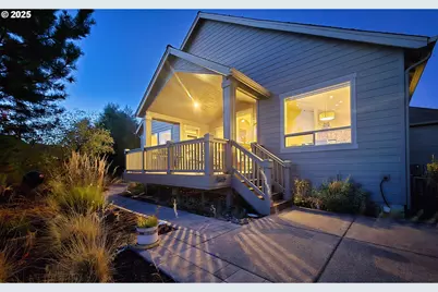 61076 Manhae Loop, Bend, OR 97702 - Photo 5