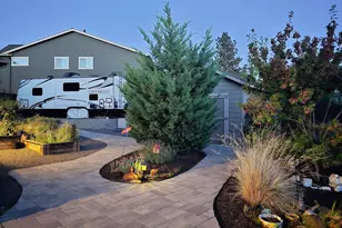 61076 Manhae Loop, Bend, OR 97702 - Photo 7