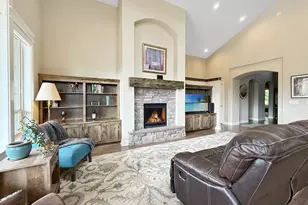 61076 Manhae Loop, Bend, OR 97702 - Photo 11