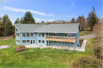 211 Basswood Dr, Silver Lake, WA 98645 - Photo 3