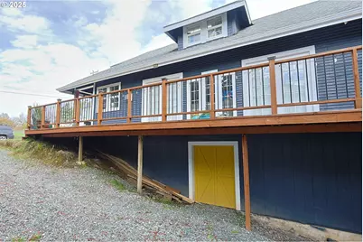 281 W 4th St, Coquille, OR 97423 - Photo 37