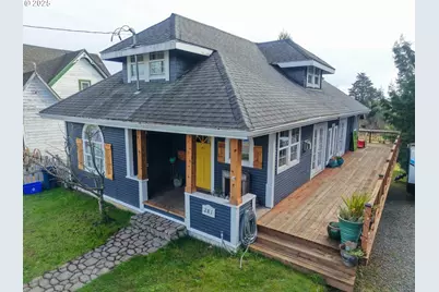 281 W 4th St, Coquille, OR 97423 - Photo 1