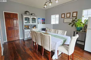 281 W Fourth St, Coquille, OR 97423 - Photo 13