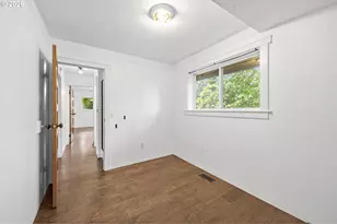 727 Warren St, Oregon City, OR 97045 - Photo 11