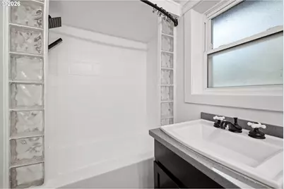 727 Warren St, Oregon City, OR 97045 - Photo 15