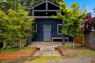 727 Warren St, Oregon City, OR 97045 - Photo 1