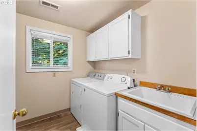 22491 Clark St, West Linn, OR 97068 - Photo 33