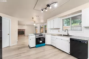22491 Clark St, West Linn, OR 97068 - Photo 11