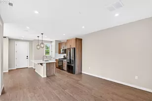 7285 SE Chinquapin Dr, Hillsboro, OR 97123 - Photo 9